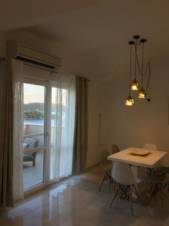 Apartments Ladesta Lastovo ภายนอก รูปภาพ